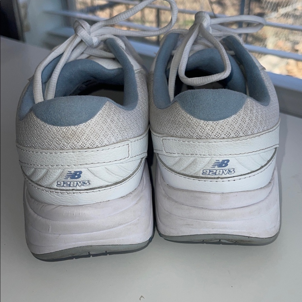New Balance Women's 928v3 leather walking shoes - Picture 5 of 9